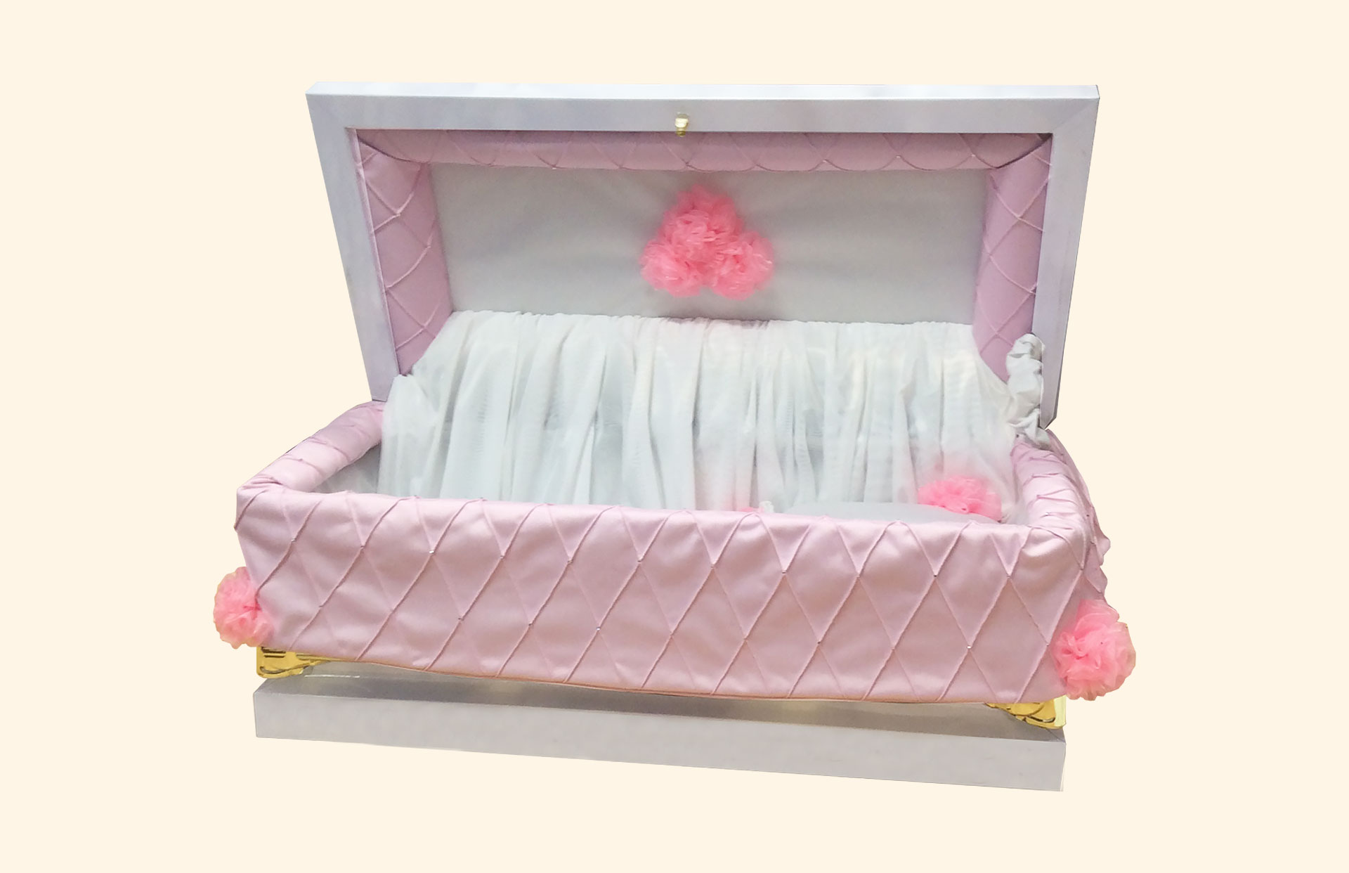The Diana pink interior